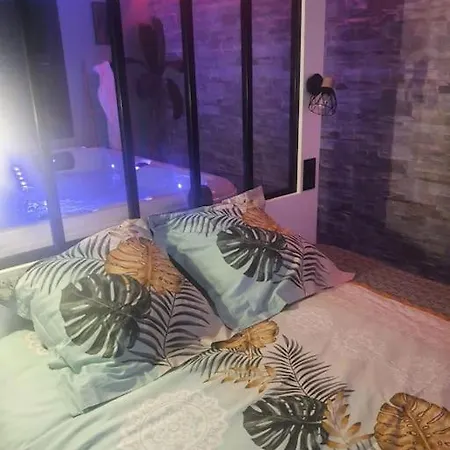 Apartment Superbe Avec Jacuzzi Et Exterieur *